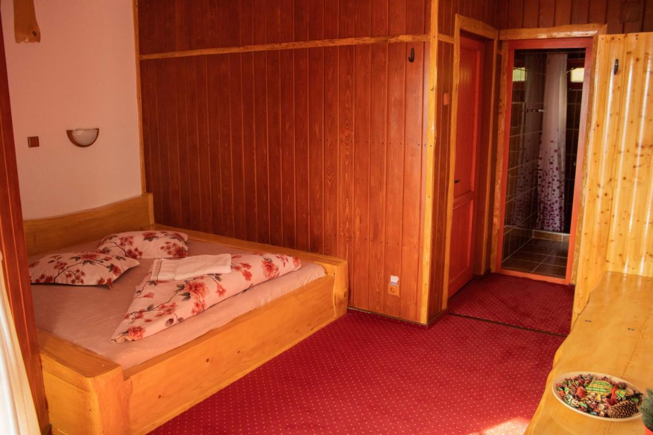 Pensiunea Alpin Ранка Екстериор снимка